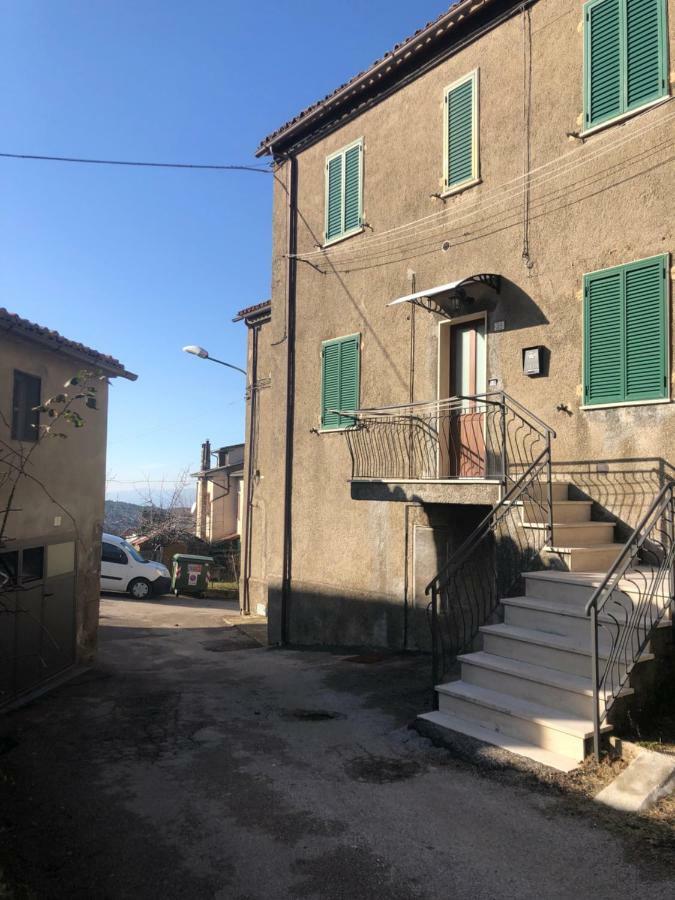 Vivo dʼOrciaLa Casa Di Nenaアパートメント エクステリア 写真
